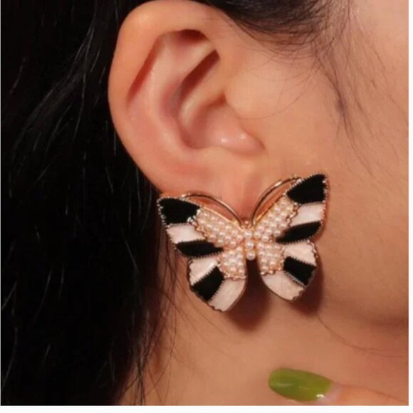 ⭐️❤️ FREE Butterfly Striped Bug Insect Chic Pearl Faux Hip Hipster Art Earrings - Picture 1 of 6